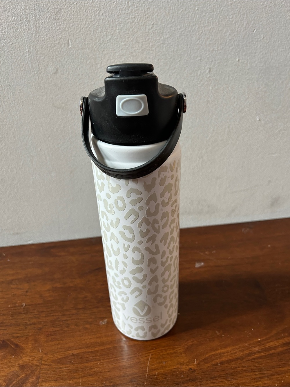 Leopard-Print Vessel 20oz White Insulated Water Bottle with Black Lid
